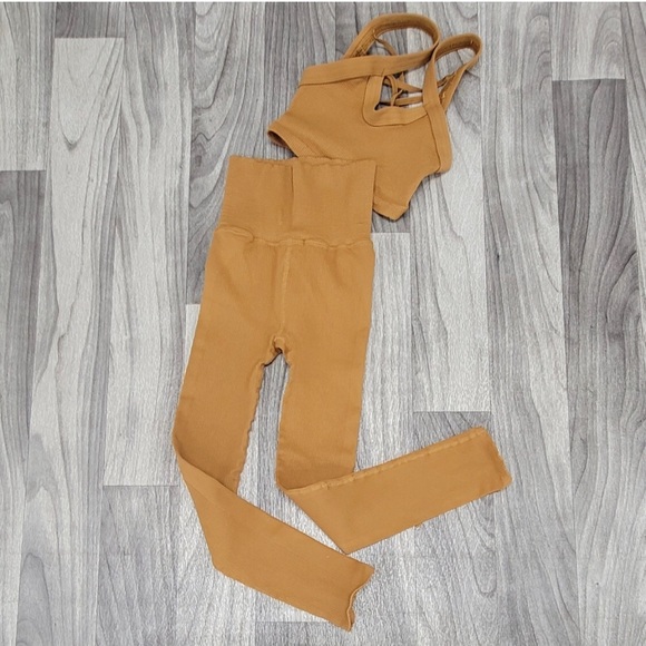 Free People Happiness Runs Leggings and Strappy Top - Picture 7 of 7